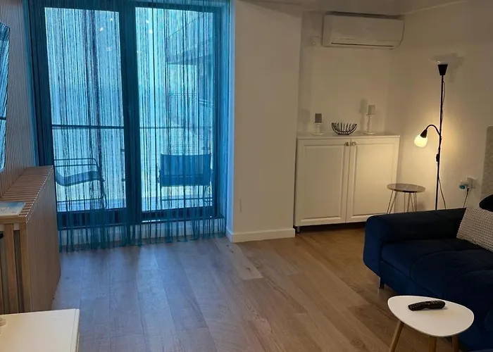 Andreea S 2 那沃达利